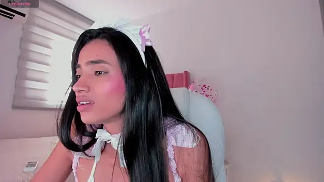 Ninamirley online show from 12/13/24, 02:16