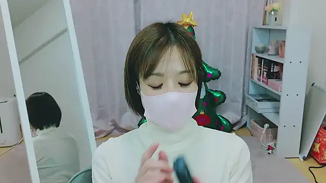 RYOKO desu online show from 12/25/24, 09:24