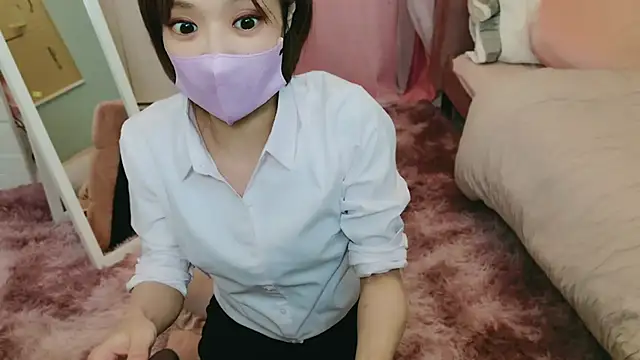 RYOKO desu online show from 01/10/25, 01:21