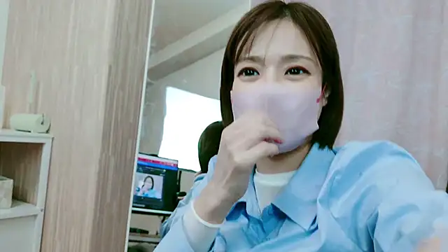 RYOKO desu online show from 02/05/25, 11:44