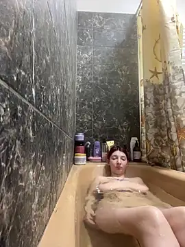 Alissa kiss online show from 12/17/24, 06:09