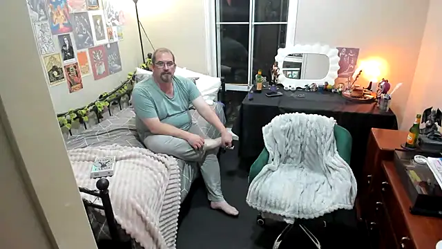 YourMuseLily online show from 01/11/25, 01:22