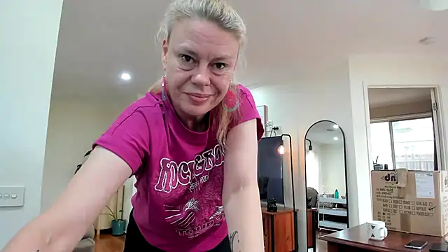 YourMuseLily online show from 01/23/25, 07:22