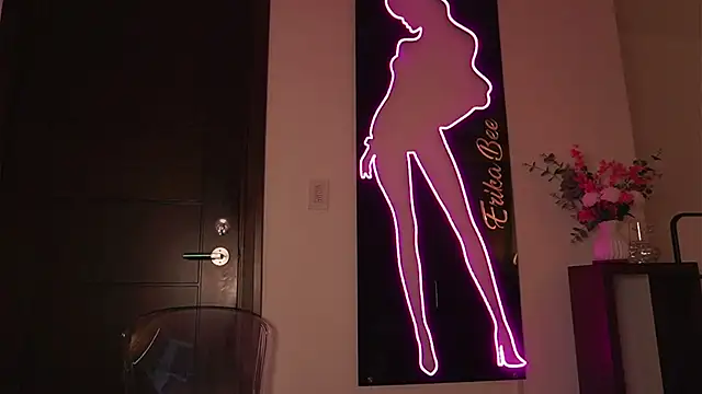 LunaMystyque online show from 10/04/25, 08:07