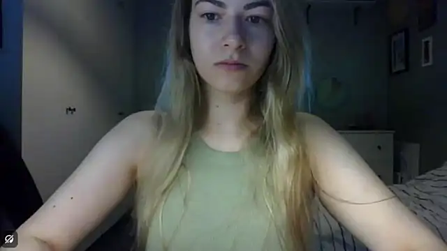 Snapshot of ROSIEx_sweet chatting on 05/25/26, 07:03 ROSIEx sweet online show from 05/25/26, 07:03