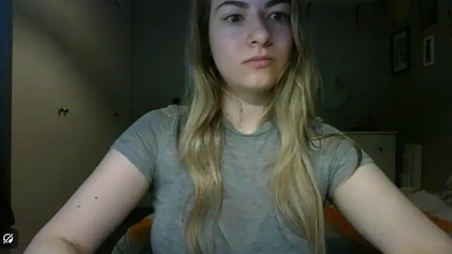 Snapshot of ROSIEx_sweet chatting on 06/04/26, 06:41 ROSIEx sweet online show from 06/04/26, 06:41