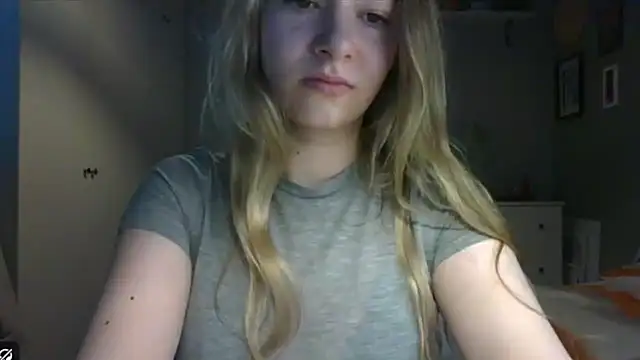 Snapshot of ROSIEx_sweet chatting on 06/08/26, 06:47 ROSIEx sweet online show from 06/08/26, 06:47