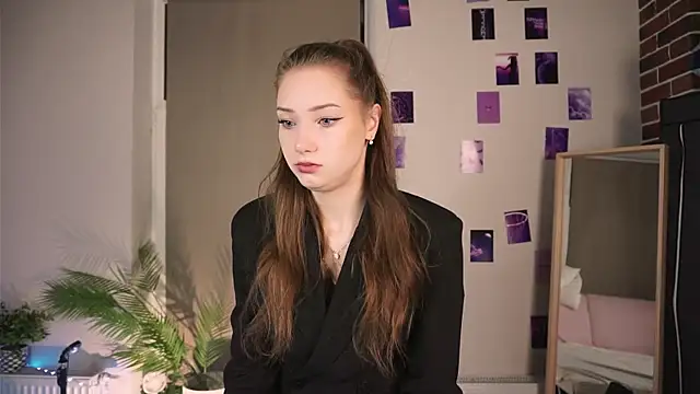 HarrietBulmer online show from 01/30/25, 11:13