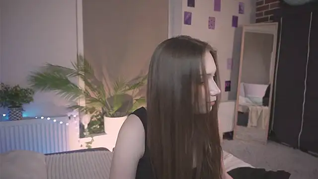 HarrietBulmer online show from 02/06/25, 12:54