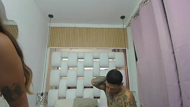 Snapshot of CelesteANDdylan chatting on 10/20/25, 06:47 CelesteANDdylan online show from 10/20/25, 06:47