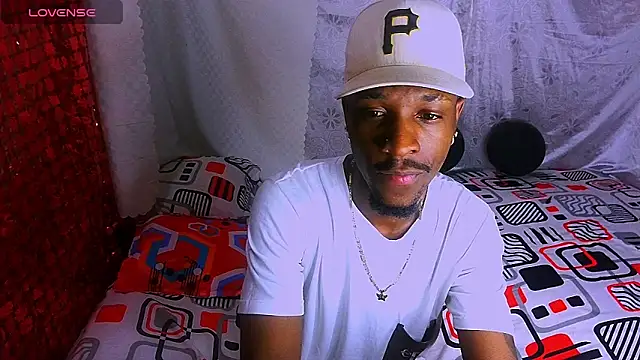 Snapshot of Aroonpapisex chatting on 12/02/24, 12:19 Aroonpapisex online show from 12/02/24, 12:19
