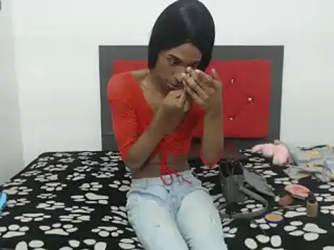 lucianadolll online show from 02/17/25, 11:02