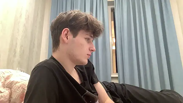cutie guys online show from 12/07/24, 04:36