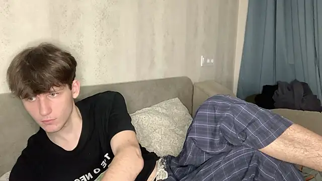 cutie guys online show from 12/20/24, 06:24