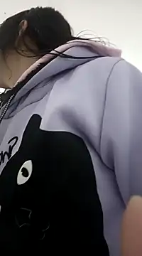 dholcee online show from 12/18/24, 11:02