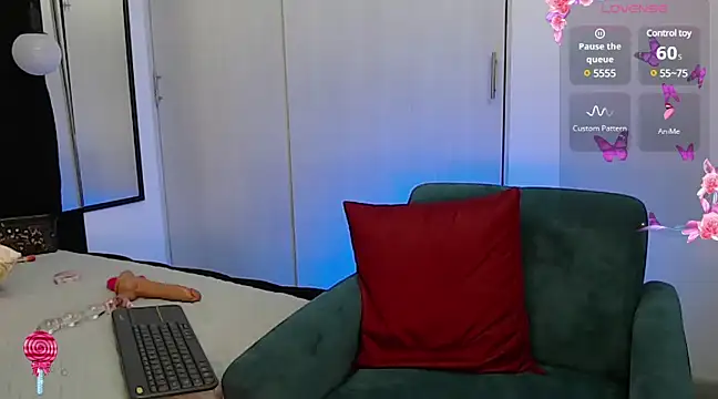 cutehanna1 online show from 02/05/25, 02:40