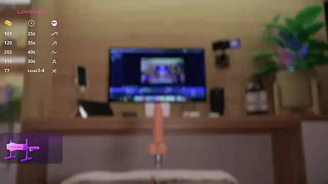 Snapshot of lana_kane_ chatting on 10/12/25, 05:45 lana kane  online show from 10/12/25, 05:45