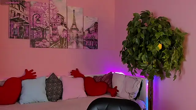 Snapshot of Katty_Lights chatting on 10/03/25, 11:18 Katty Lights online show from 10/03/25, 11:18