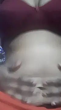 Snapshot of samosa73 chatting on 12/15/24, 06:37 samosa73 online show from 12/15/24, 06:37