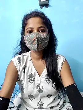 Snapshot of samosa73 chatting on 10/13/25, 02:44 samosa73 online show from 10/13/25, 02:44