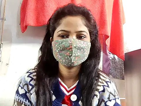 Snapshot of samosa73 chatting on 11/15/25, 05:38 samosa73 online show from 11/15/25, 05:38