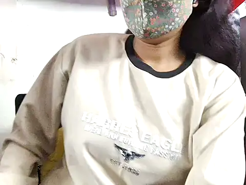 Snapshot of samosa73 chatting on 12/04/25, 05:54 samosa73 online show from 12/04/25, 05:54