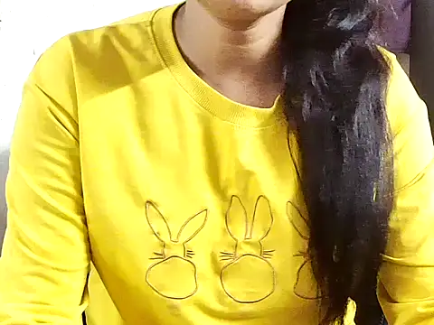 Snapshot of samosa73 chatting on 12/05/25, 05:42 samosa73 online show from 12/05/25, 05:42