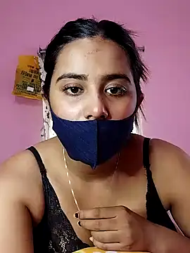 lovely-tanu online show from 03/08/25, 10:32