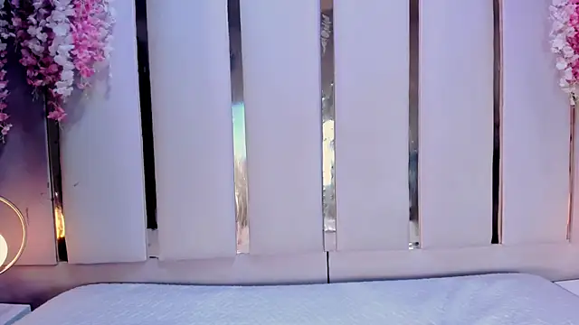 Snapshot of Parismorelli1 chatting on 10/07/25, 05:59 Parismorelli1 online show from 10/07/25, 05:59