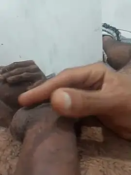 Leleko1997 online show from 10/21/25, 05:08