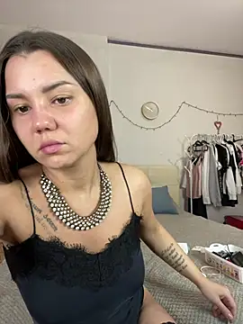 MiraMiss online show from 12/25/24, 04:54