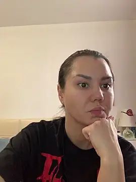 MiraMiss online show from 10/17/25, 07:44