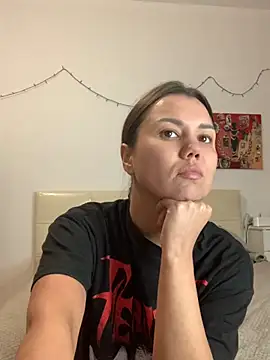 MiraMiss online show from 11/28/25, 07:27