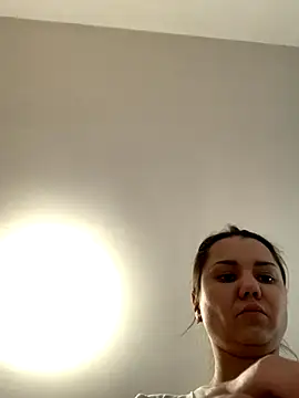 MiraMiss online show from 12/04/25, 07:06