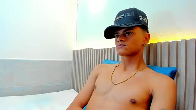 Snapshot of Billy_zander chatting on 12/03/24, 04:39 Billy zander online show from 12/03/24, 04:39