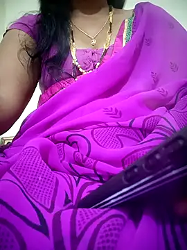 Snapshot of Telugu-mirchi chatting on 10/31/25, 06:20 Telugu-mirchi online show from 10/31/25, 06:20