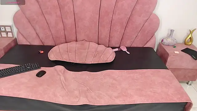 Candy Bony online show from 05/25/26, 02:34