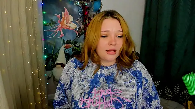 MoonLghte online show from 12/19/24, 11:14