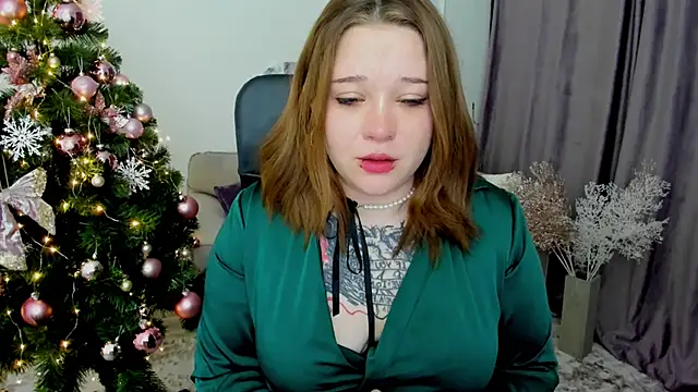 MoonLghte online show from 12/29/24, 06:49