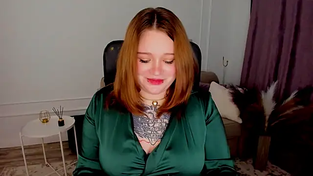 MoonLghte online show from 01/19/25, 04:04