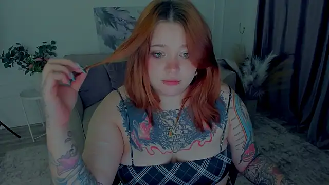 MoonLghte online show from 10/05/25, 07:56