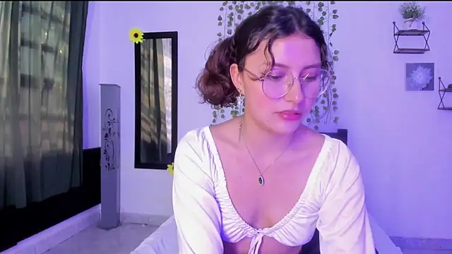 Noellesable online show from 12/05/24, 02:44