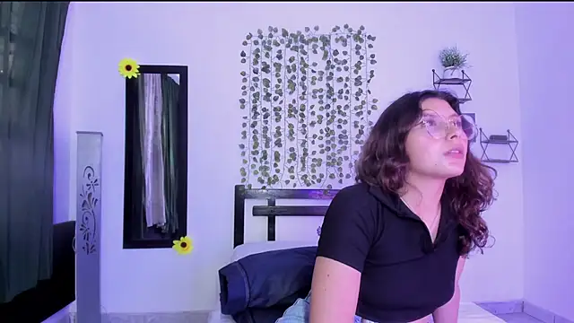 Noellesable online show from 12/06/24, 09:35