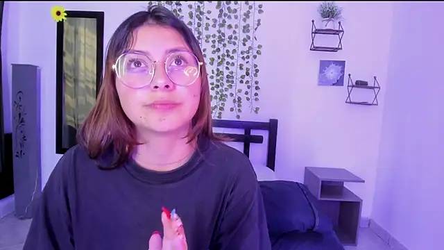 Noellesable online show from 12/24/24, 03:05