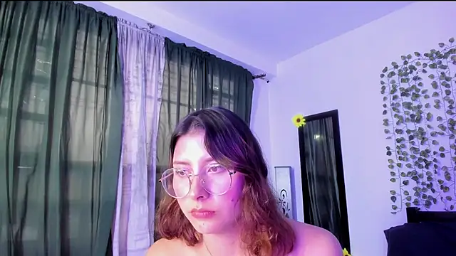 Noellesable online show from 01/04/25, 08:27