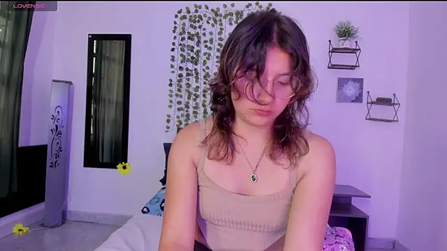 Noellesable online show from 02/08/25, 06:12