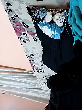 Snapshot of big_yoyo chatting on 01/16/25, 01:06 big yoyo online show from 01/16/25, 01:06