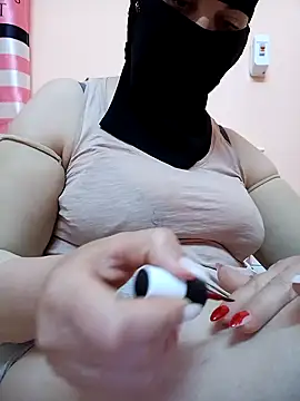 Snapshot of big_yoyo chatting on 02/06/25, 11:21 big yoyo online show from 02/06/25, 11:21