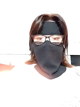 Snapshot of big_yoyo chatting on 03/16/25, 02:10 big yoyo online show from 03/16/25, 02:10