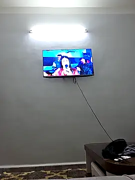 Snapshot of big_yoyo chatting on 12/17/25, 08:20 big yoyo online show from 12/17/25, 08:20